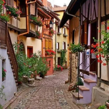 A Proche De Colmar Et Kaysergberg.