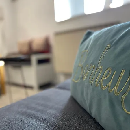 A Proche De Colmar Et Kaysergberg. *